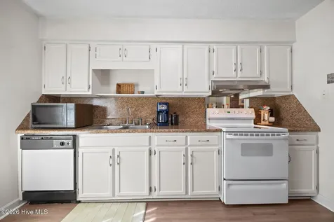 1862 Quail Ridge Road Greenville NC 27858