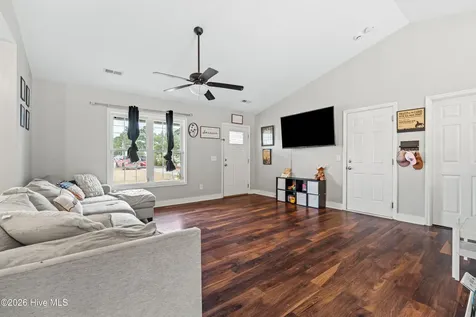 505 Cherry Blossom Lane Richlands NC 28574