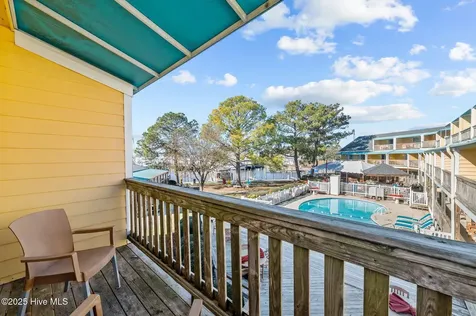 305 South Avenue Oriental NC 28571