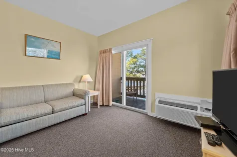305 South Avenue Oriental NC 28571