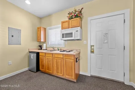 305 South Avenue Oriental NC 28571