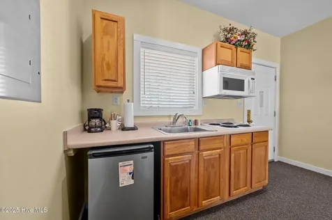 305 South Avenue Oriental NC 28571