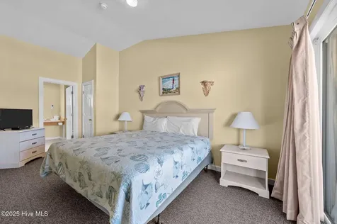305 South Avenue Oriental NC 28571