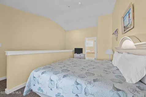 305 South Avenue Oriental NC 28571