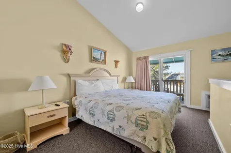 305 South Avenue Oriental NC 28571