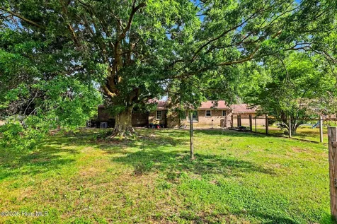 875 Wynn Road Clinton NC 28328