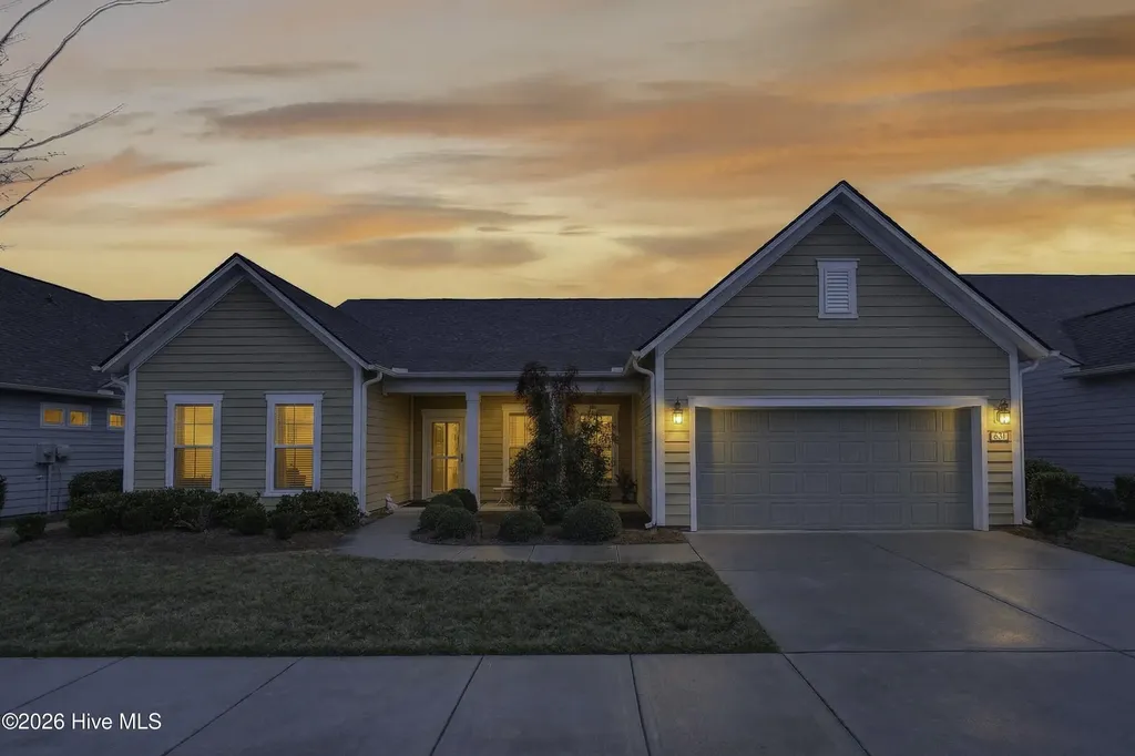 631 Lyrebird Avenue Wilmington NC 28412