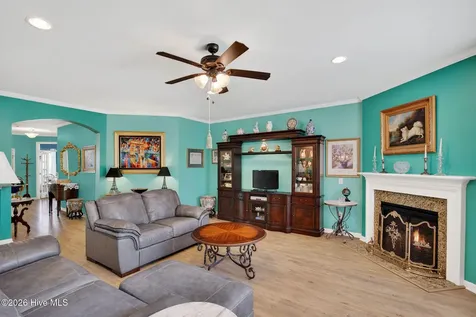 631 Lyrebird Avenue Wilmington NC 28412