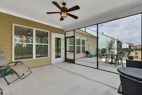 631 Lyrebird Avenue Wilmington NC 28412