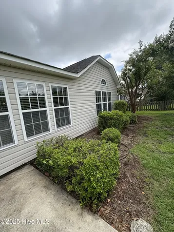 121 Mulberry Circle Hampstead NC 28443