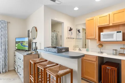 3350 Club Villas Drive Southport NC 28461