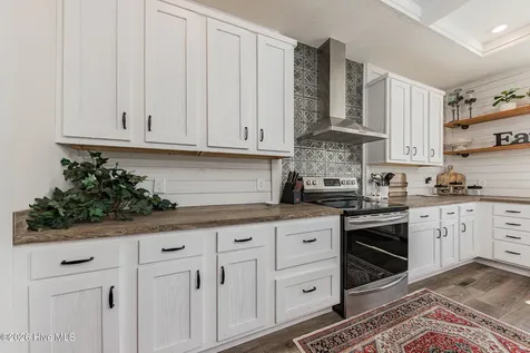 125 Lejeune Road Cape Carteret NC 28584
