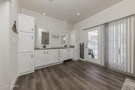 125 Lejeune Road Cape Carteret NC 28584