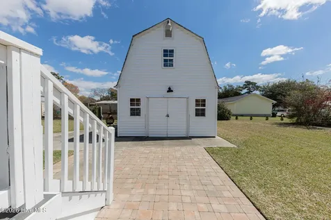 125 Lejeune Road Cape Carteret NC 28584