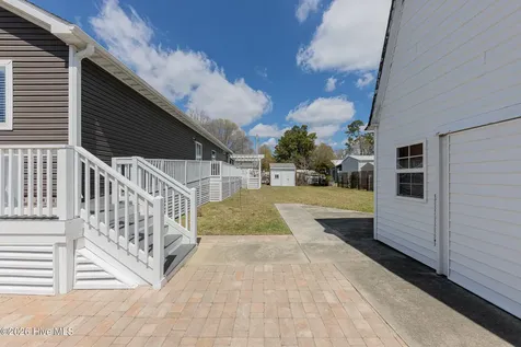 125 Lejeune Road Cape Carteret NC 28584