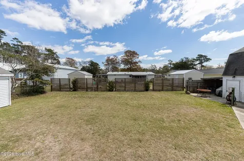 125 Lejeune Road Cape Carteret NC 28584