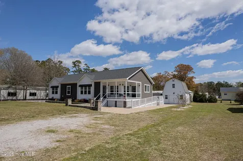 125 Lejeune Road Cape Carteret NC 28584