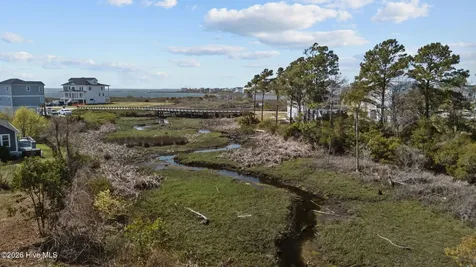 662 Fishermans Point Newport NC 28570