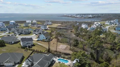 662 Fishermans Point Newport NC 28570