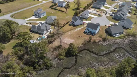 662 Fishermans Point Newport NC 28570