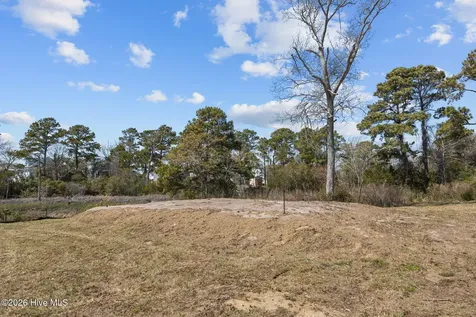 662 Fishermans Point Newport NC 28570