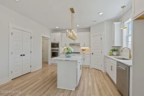 658 Fishermans Point Newport NC 28570