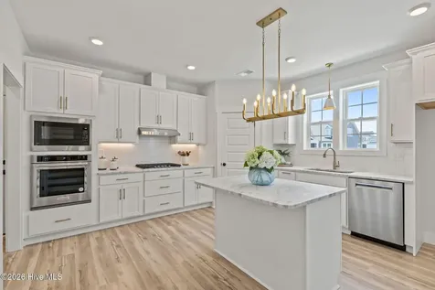 658 Fishermans Point Newport NC 28570