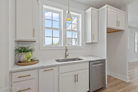 658 Fishermans Point Newport NC 28570