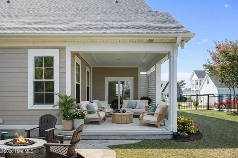 658 Fishermans Point Newport NC 28570