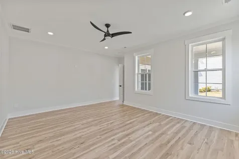 658 Fishermans Point Newport NC 28570