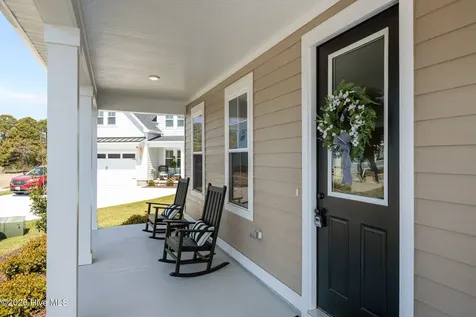 658 Fishermans Point Newport NC 28570