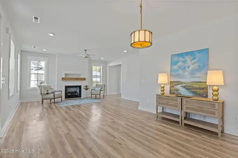 658 Fishermans Point Newport NC 28570