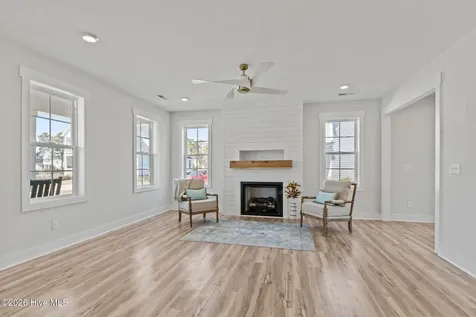 658 Fishermans Point Newport NC 28570