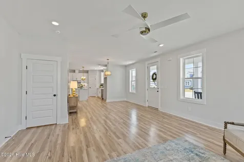 658 Fishermans Point Newport NC 28570