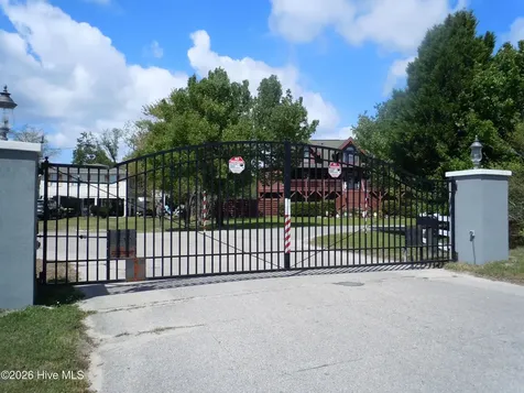 9870 Rivergate Road NW Ash NC 28420