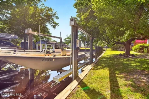 312 Channel Run Drive New Bern NC 28562