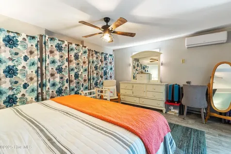 198 Jefferson Road Lake Waccamaw NC 28450