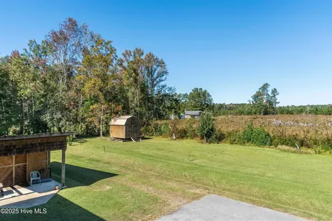 198 Jefferson Road Lake Waccamaw NC 28450