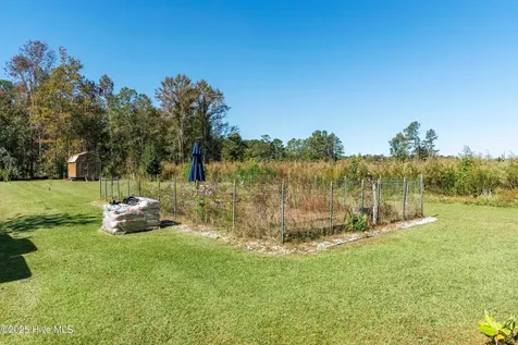 198 Jefferson Road Lake Waccamaw NC 28450