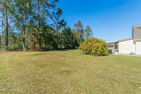 198 Jefferson Road Lake Waccamaw NC 28450