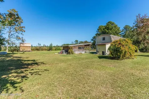 198 Jefferson Road Lake Waccamaw NC 28450
