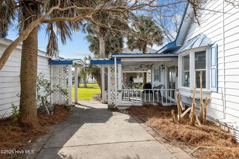 319 Old Causeway Road Atlantic Beach NC 28512