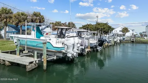 319 Old Causeway Road Atlantic Beach NC 28512
