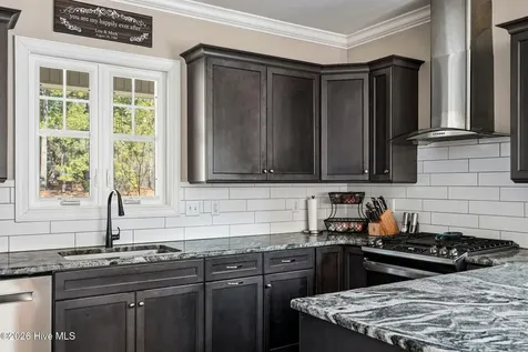 121 Longleaf Drive West End NC 27376
