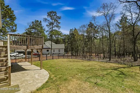 121 Longleaf Drive West End NC 27376