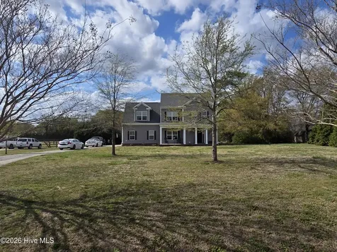 102 E Point Estates Road Knotts Island NC 27950