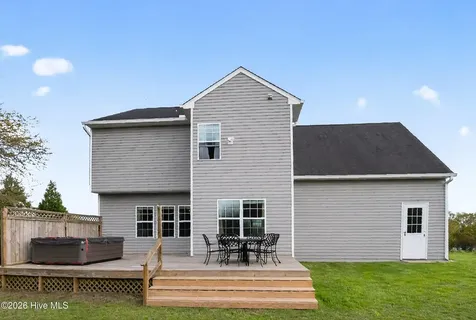 102 E Point Estates Road Knotts Island NC 27950