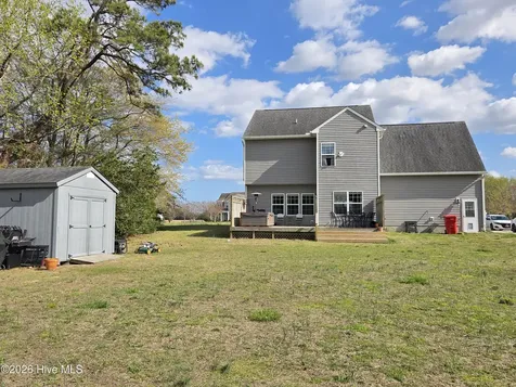 102 E Point Estates Road Knotts Island NC 27950