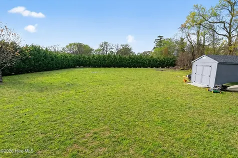 102 E Point Estates Road Knotts Island NC 27950