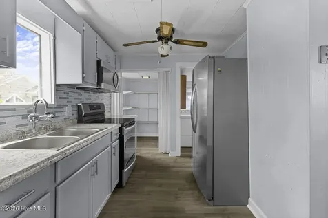 508 N 11th Street Morehead City NC 28557